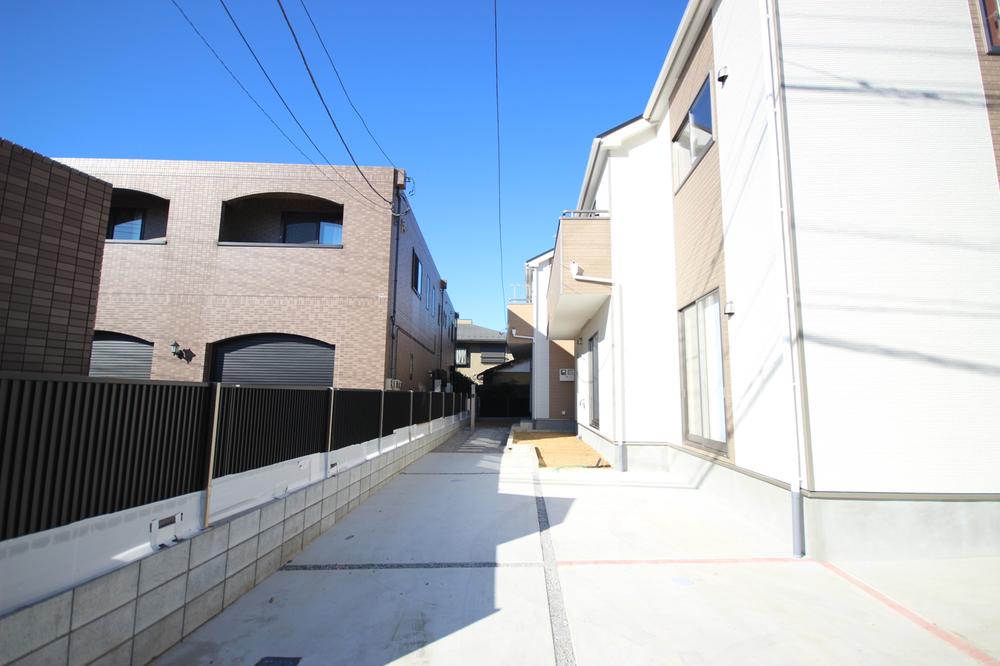 Other local. South in the car space + garden of adjacent land, Day preeminent!