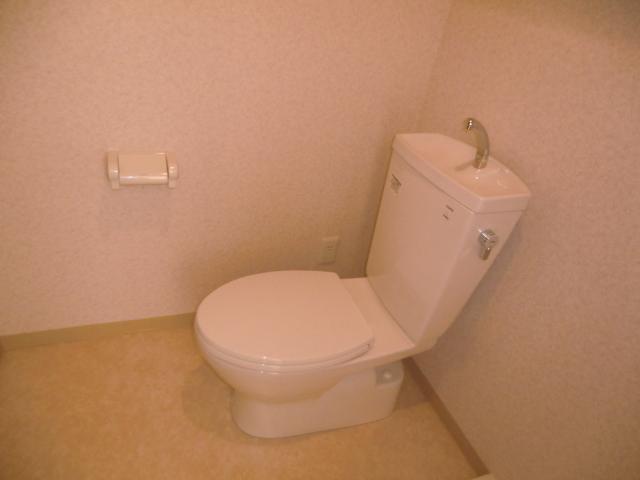 Toilet. Washlet is possible with later