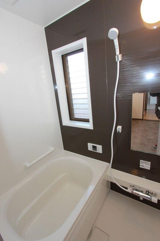Bathroom. Unit bus new exchange
