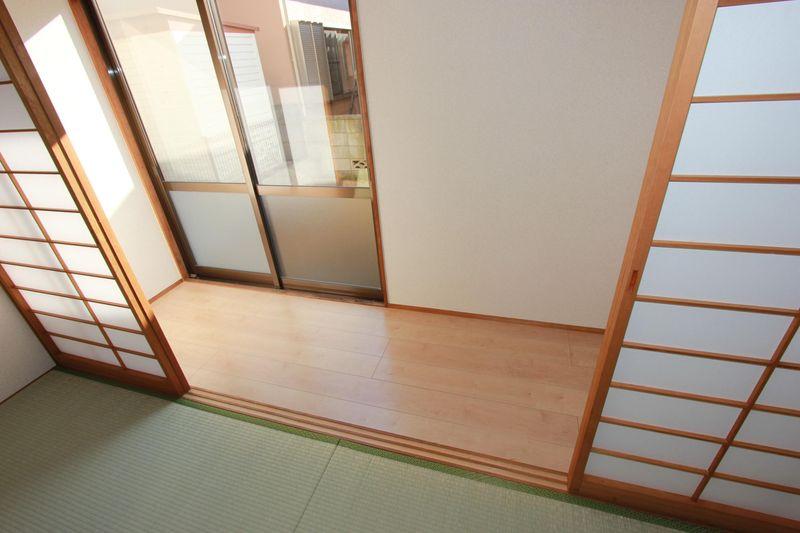 Non-living room. 1F Japanese-style room