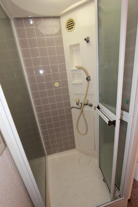 Bathroom. 2F shower room