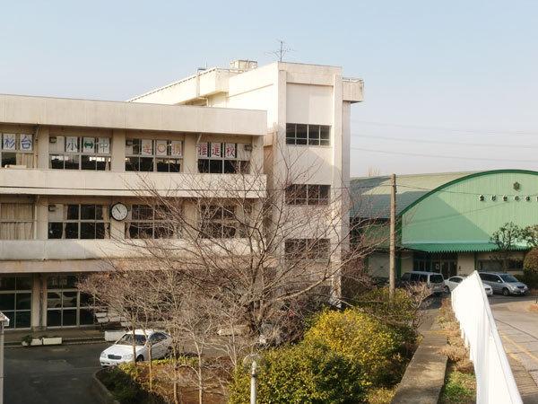 Junior high school. Kanasugidai junior high school