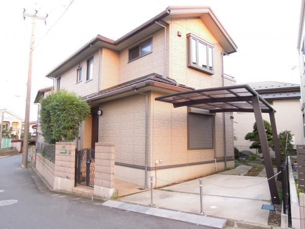 Local appearance photo. Sunny Building 1.