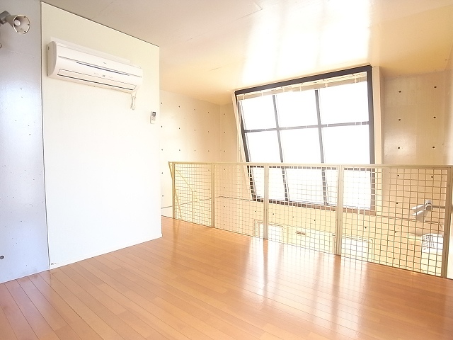 Other room space. These rooms can boast to your friends. Point air conditioning 2 groups conditioned.