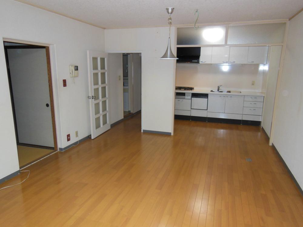 Living. Indoor (10 May 2013) Shooting