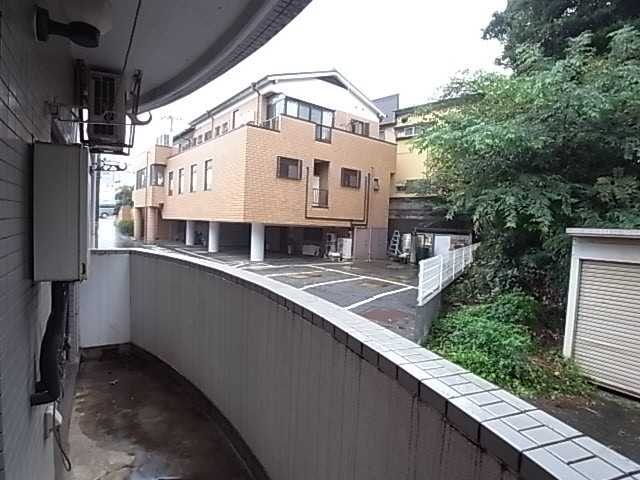 Balcony. wide, Big big balcony.