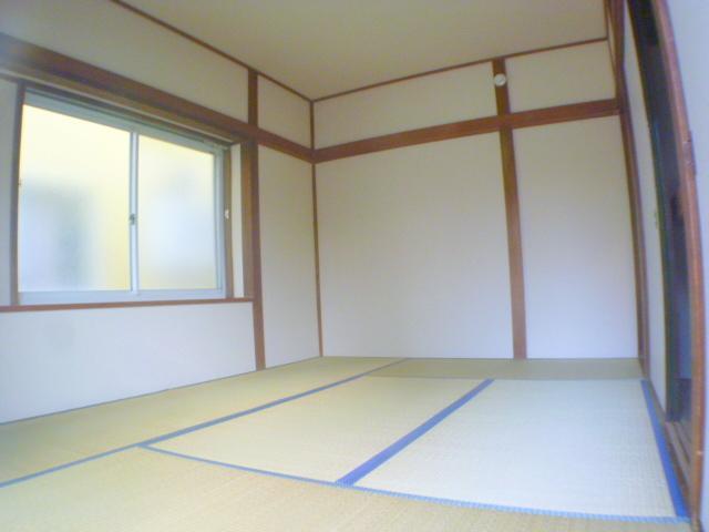 Living and room. Futon in Japanese-style room, It is the heart of the Japanese