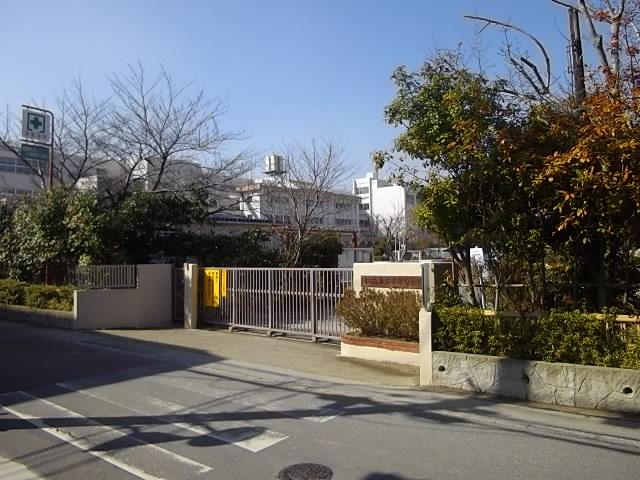 Primary school. 184m until Gen Oguri elementary school (elementary school)