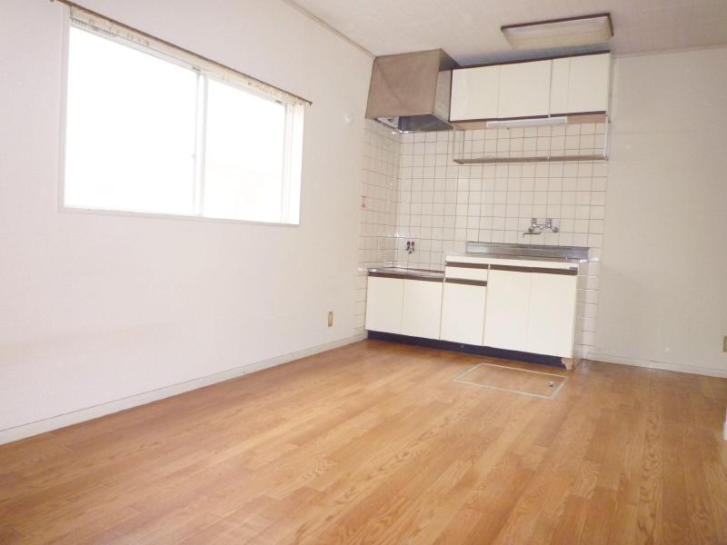 Living and room. Spacious 9 Pledge living ・ This allowance be placed, such as a table