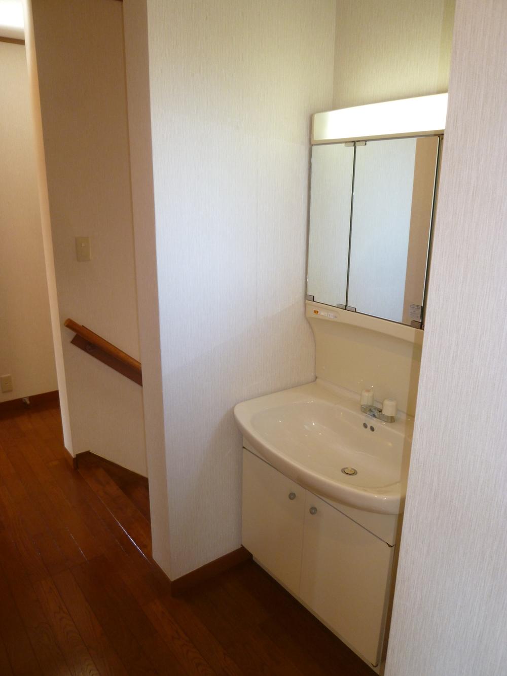 Wash basin, toilet. Indoor (11 May 2013) Shooting