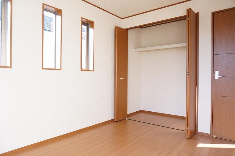 Receipt. Local (10 May 2013) Shooting