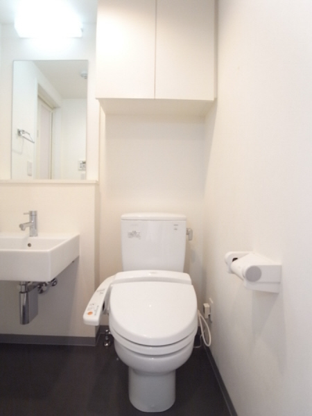 Toilet. Comfortable toilet with warm water washing toilet seat ☆ Very hygienic! !