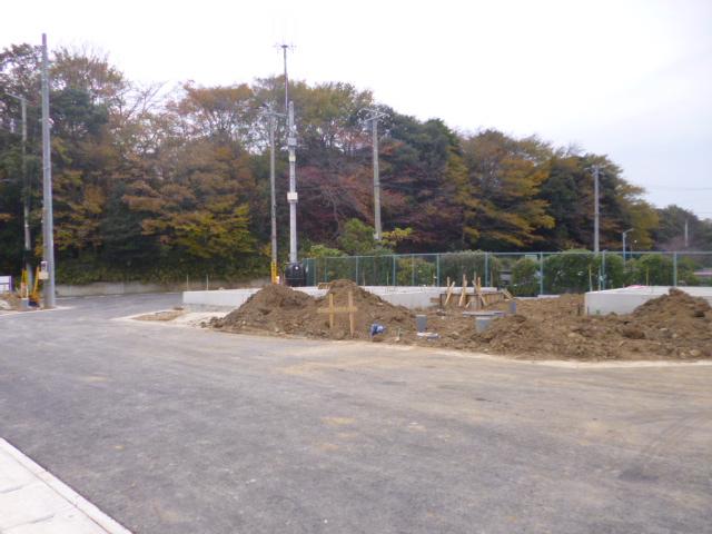 Local appearance photo. Building 3