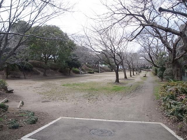 park. Takanedai until Sakura park 180m Takanedai Sakura park 180m 3-minute walk