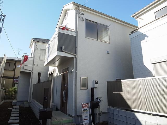 Local appearance photo. 4 Station 3 lines Available