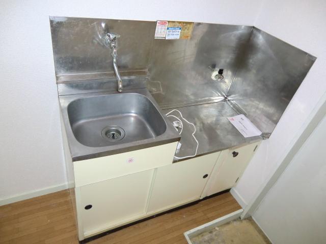 Kitchen. Gas stove in the kitchen can be installed your favorite thing