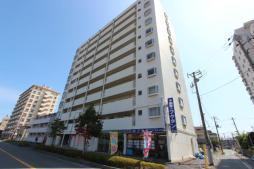 Local appearance photo. Local (12 May 2013) Shooting