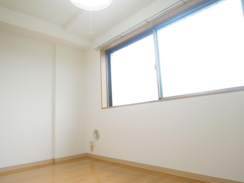 Living and room. Good it was per diem, It is also within walking distance to Tsudanuma Station