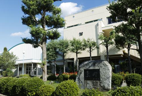 Primary school. 370m up to municipal Komuro Elementary School