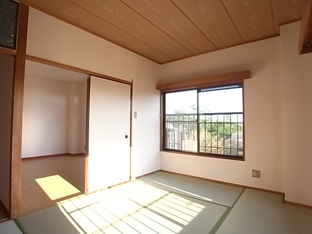 Other. Bright and pleasant Japanese-style room.