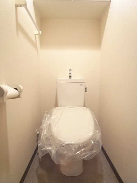 Toilet. Comfortable toilet with warm water washing toilet seat ☆ Very hygienic! !