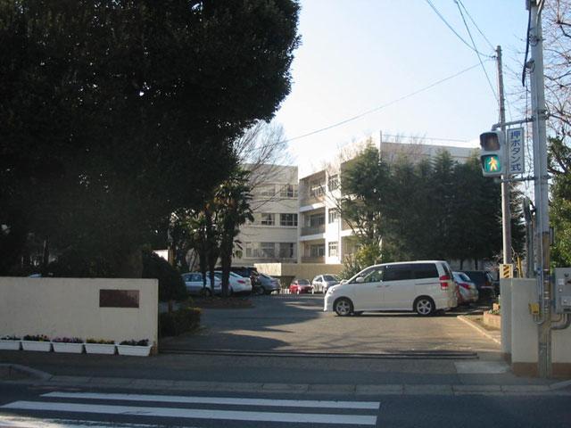 Junior high school. 1200m to Funabashi Municipal Katsushika junior high school