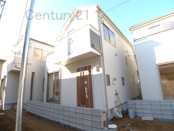 Local appearance photo. Building 2