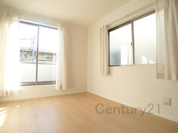 Non-living room. Building 2