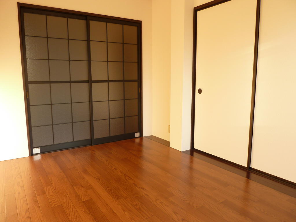 Other room space. Western style room, Since the Japanese-style room is Tsuzukiai how to use freely