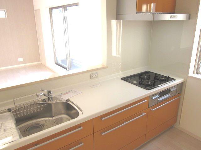 Kitchen. Since it is an open kitchen overlooking living well, Bright Ku I feel