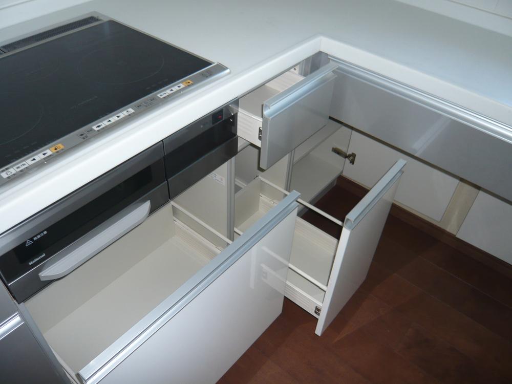 Kitchen. Room (August 2007) Shooting