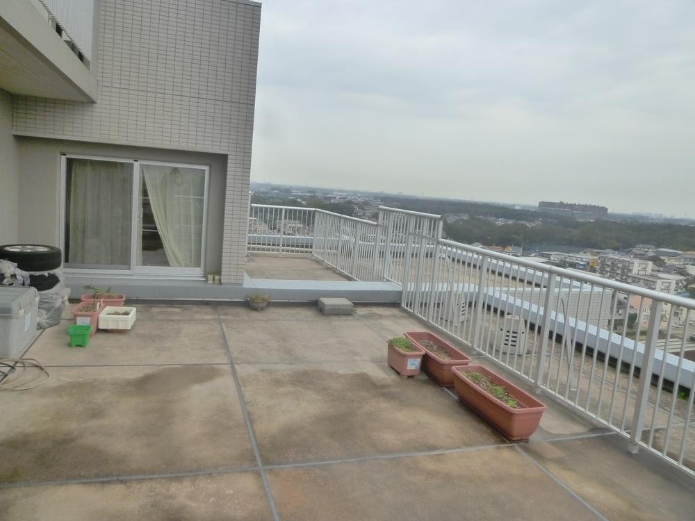 Balcony. Local (11 May 2013) Shooting