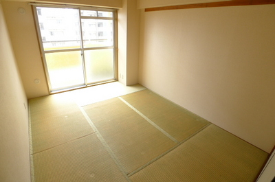 Living and room. Japanese-style room 6 quires