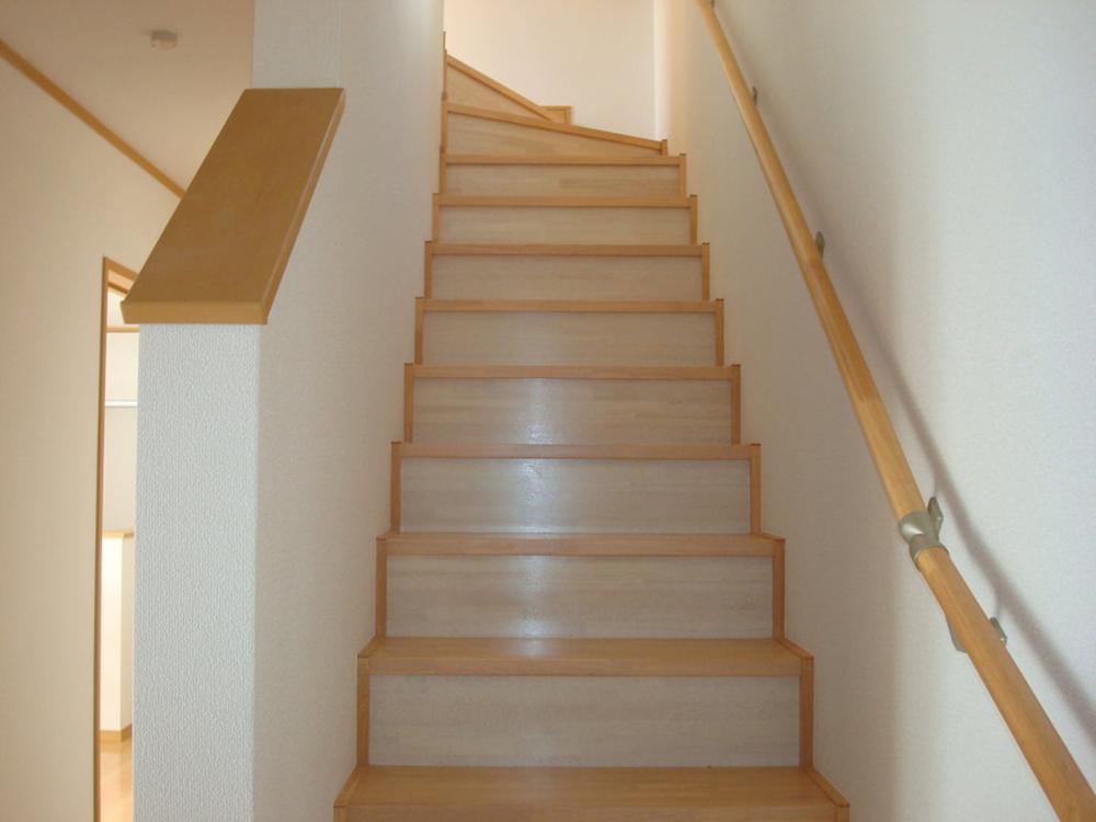 Same specifications photos (Other introspection).  [Same specifications ・ Stairs] Low level difference of one stage, Climb is also a breeze staircase.