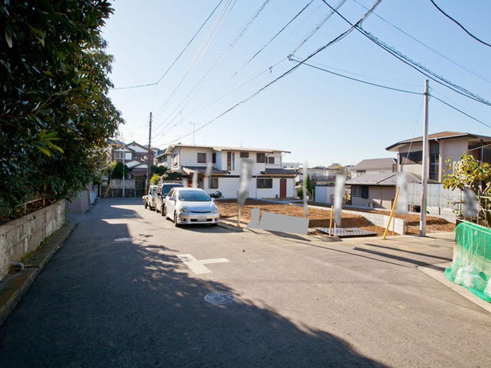 Local photos, including front road.  [Local Photos] 2013 mid-November shooting