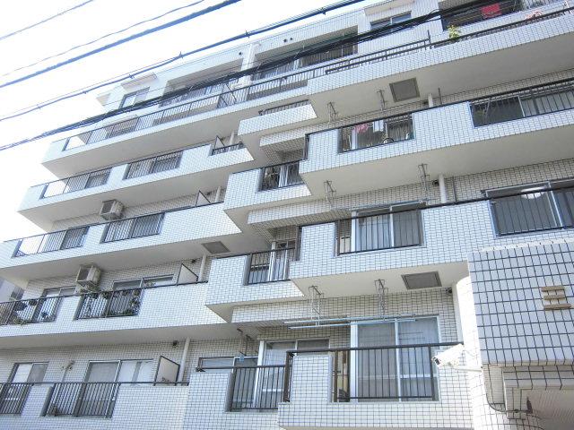 Local appearance photo. This appearance