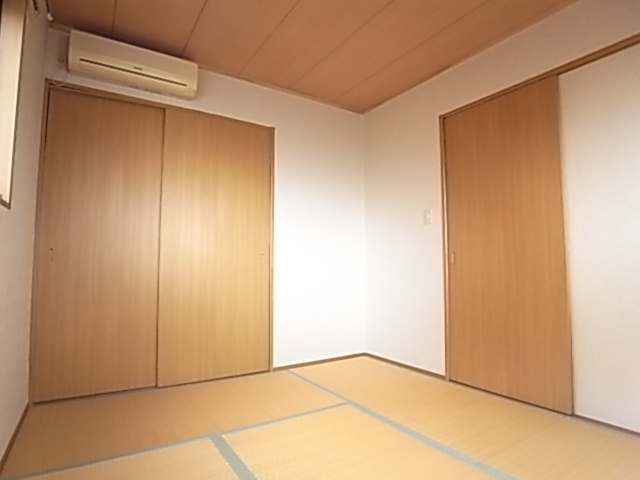 Other room space. Housed in Japanese-style room is there firmly !!