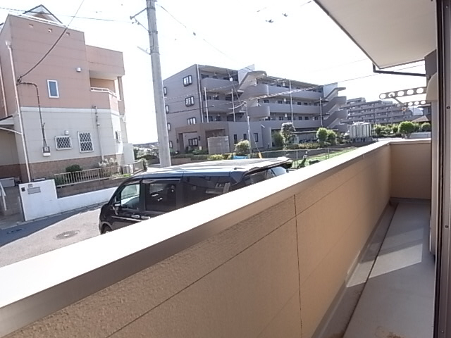 Balcony. Wide veranda is a lot of laundry Hoseru.