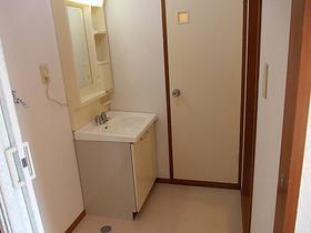 Washroom. Independent wash basin ☆ Next to a washing machine storage