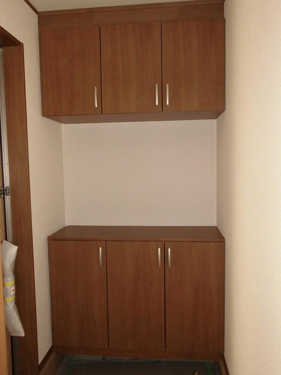 Entrance. Local (12 May 2013) Shooting 1 Building