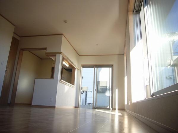 Living. Local (11 May 2013) Shooting