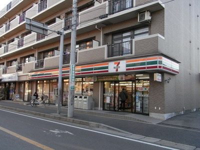 Convenience store. 390m to Seven-Eleven (convenience store)