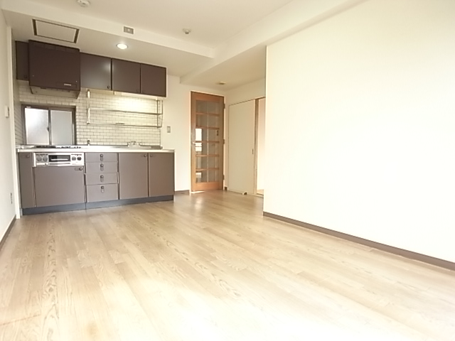 Living and room. LDK is also available 12 tatami. 