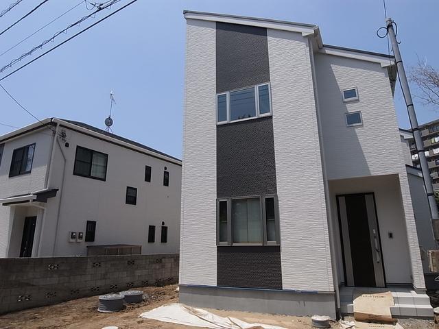 Local appearance photo. Itopia home construction