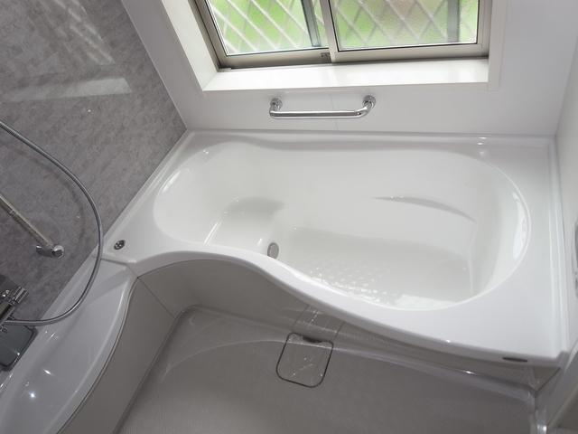 Bathroom. With bathroom dryer Otobasu