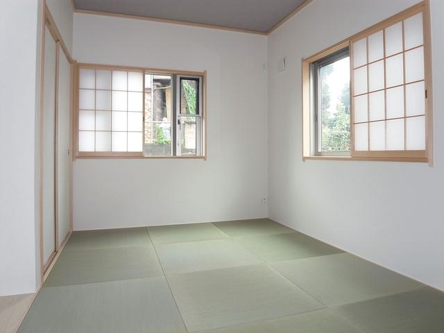 Non-living room. Japanese-style room 6 tatami adjacent to the living room