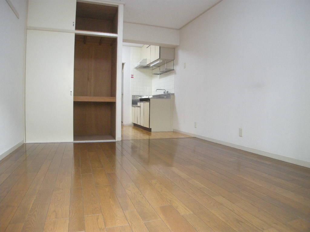 Living and room. It is the flooring of Western-style.