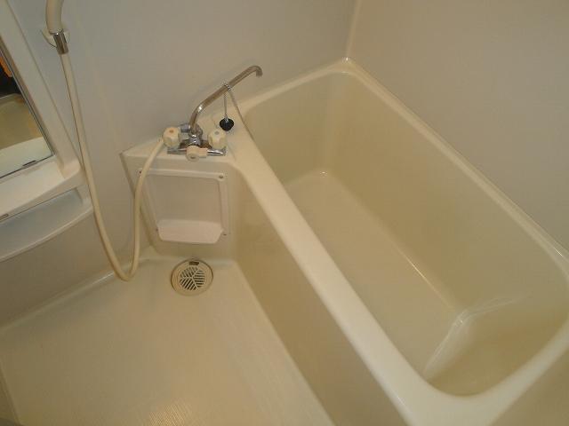 Bath. It is the bath there is a feeling of cleanliness ☆