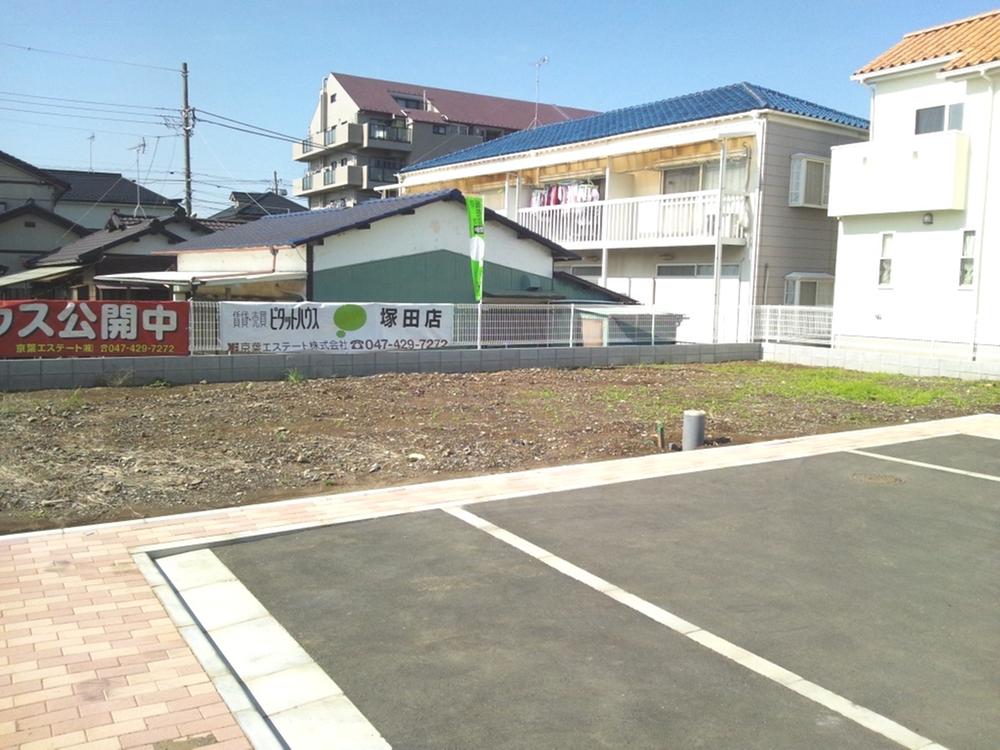 Local appearance photo. Local (11 May 2013) Shooting