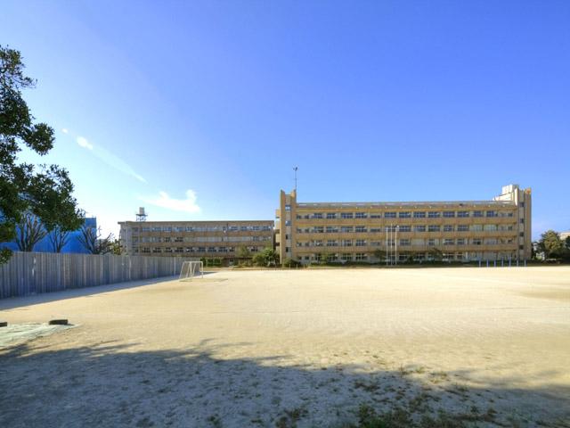 Primary school. Narashinodai 359m until the second elementary school